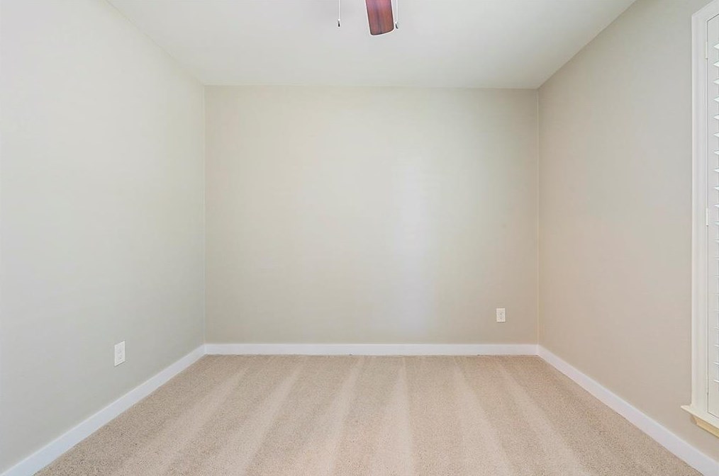 5005 Edgewater Dr, Rowlett TX 75088-4104 exterior