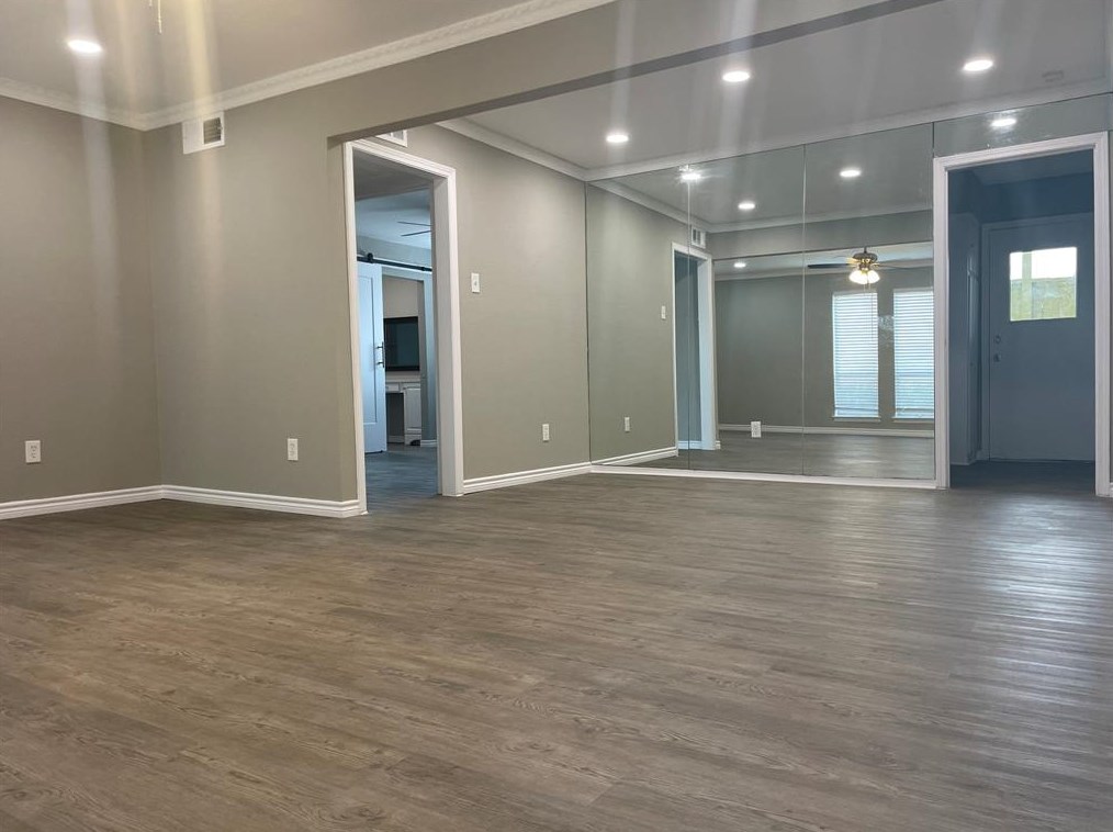 5080 Matilda St Apt 131, Dallas, TX 75206