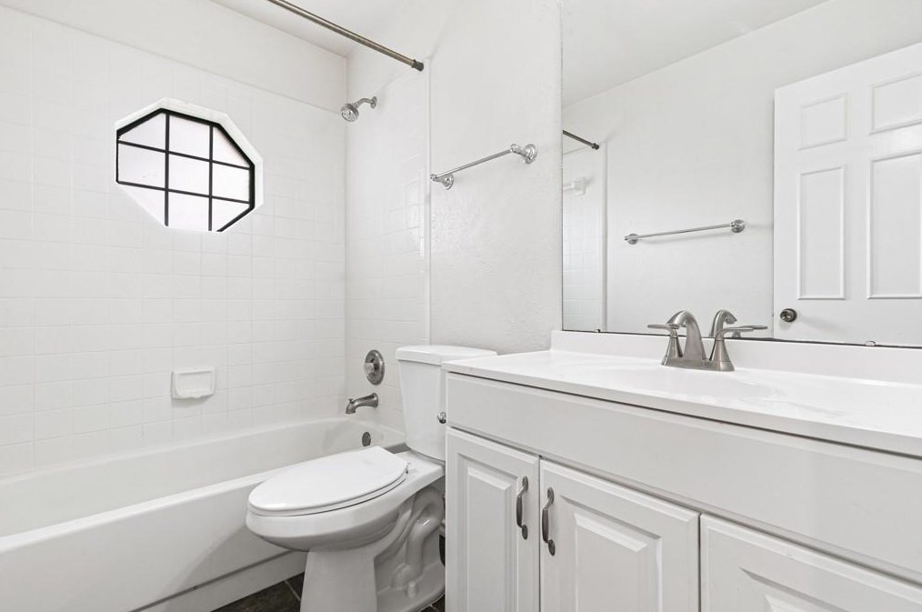 7613 Tulane Dr, Rowlett TX 75088-8526 exterior