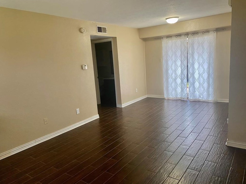 1820 Randolph Dr, Garland, TX 75041