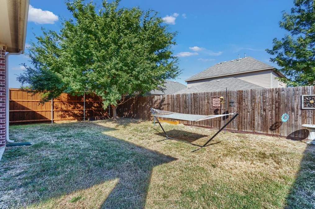 5112 Fringetree Dr, Mckinney TX 75071-8366 exterior