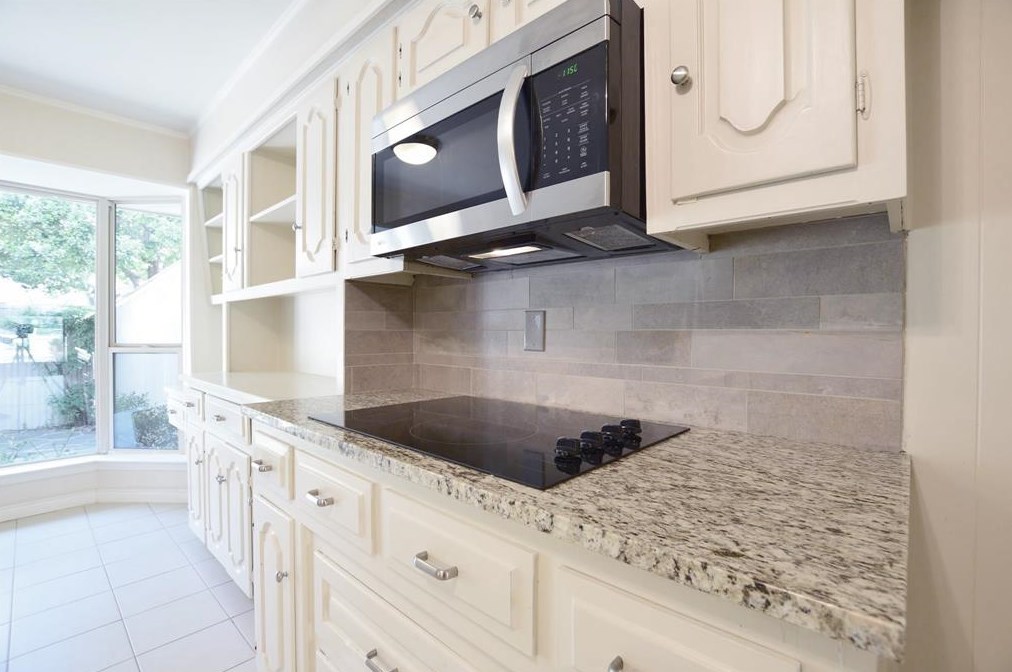 10534 Berry Knoll, Dallas, TX 75230