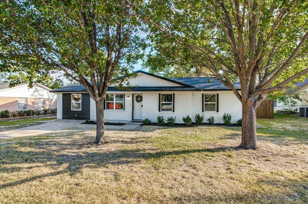 1808 Lucille Dr, Mesquite, TX 75149-1916