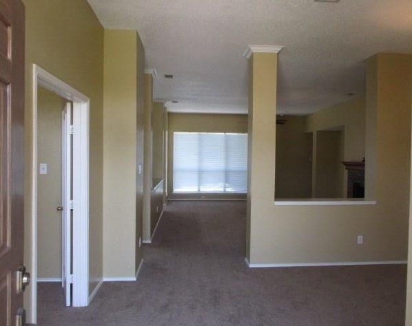 3229 Fountain Dr, Mesquite, TX 75181