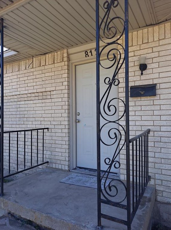 812 Colgate Dr, Lancaster, TX 75134