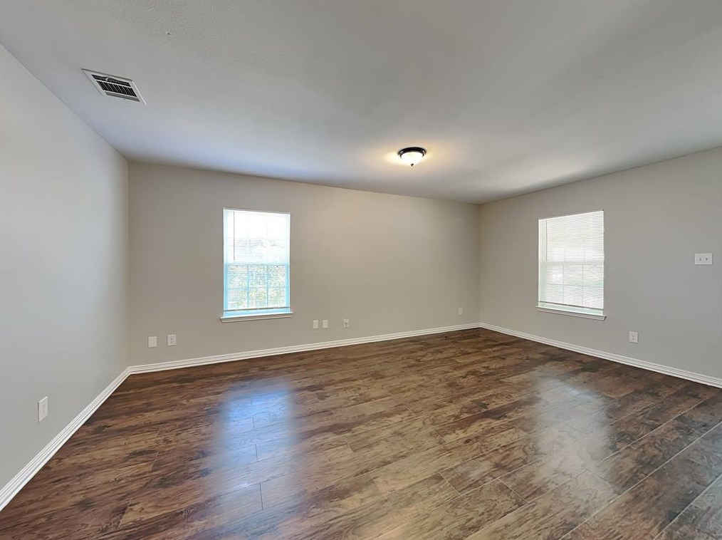 3535 Pinebrook Dr, Dallas, TX 75241