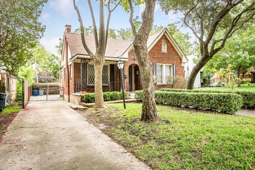 6922 Lindsley Ave, Dallas, TX 75223