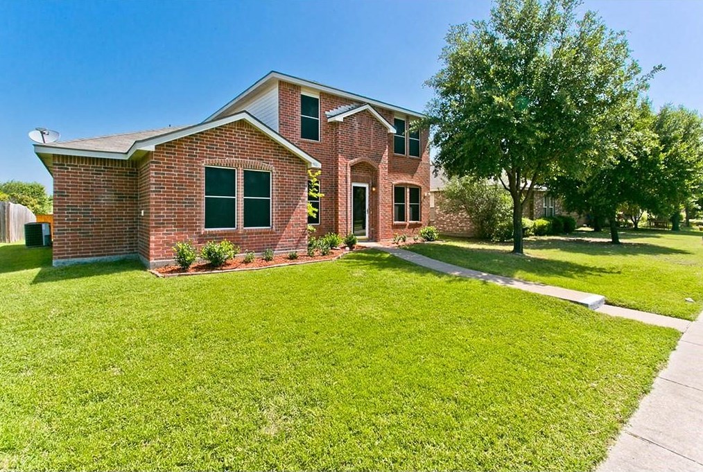 1516 Leeward Ln, St Paul, TX 75098