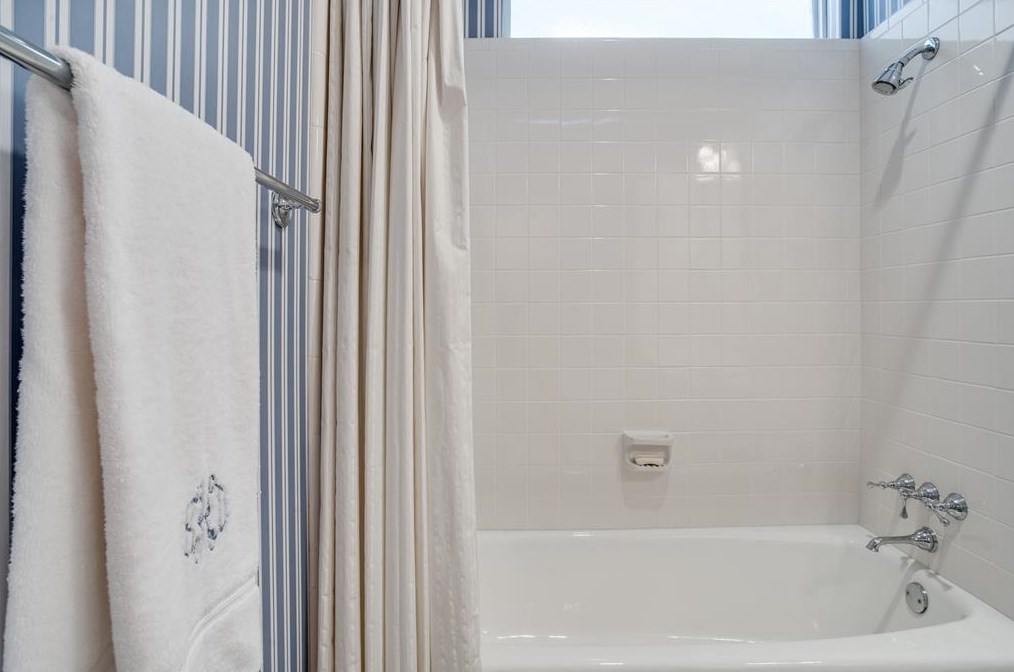 3236 Purdue Ave, Dallas TX 75225-7638 exterior