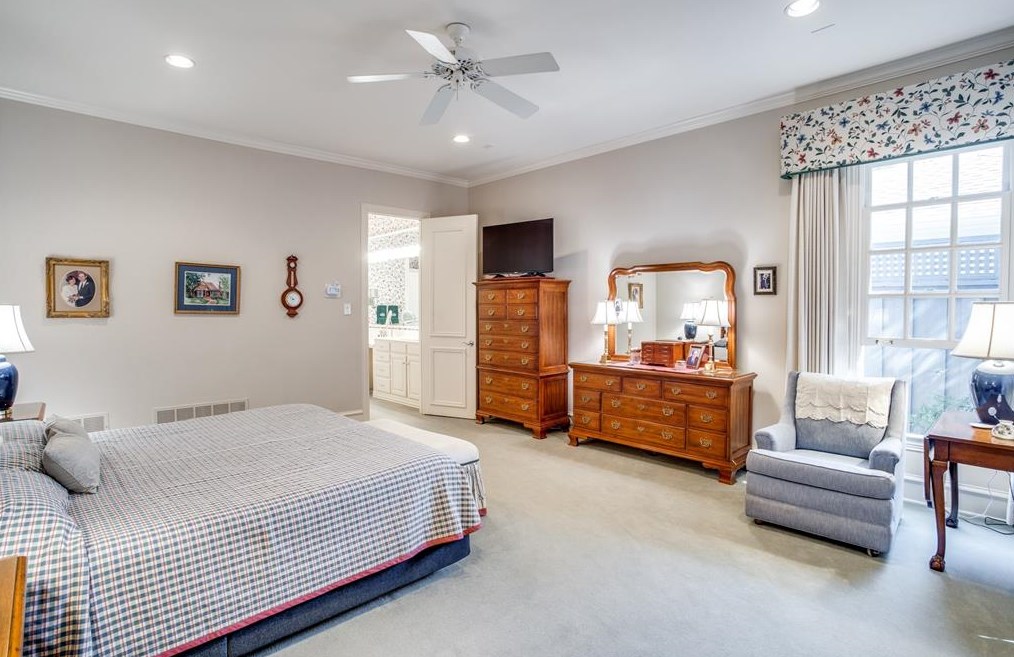 3236 Purdue Ave, Dallas TX 75225-7638 exterior