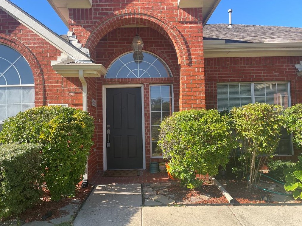 10107 Norman Ct, Irving, TX 75063