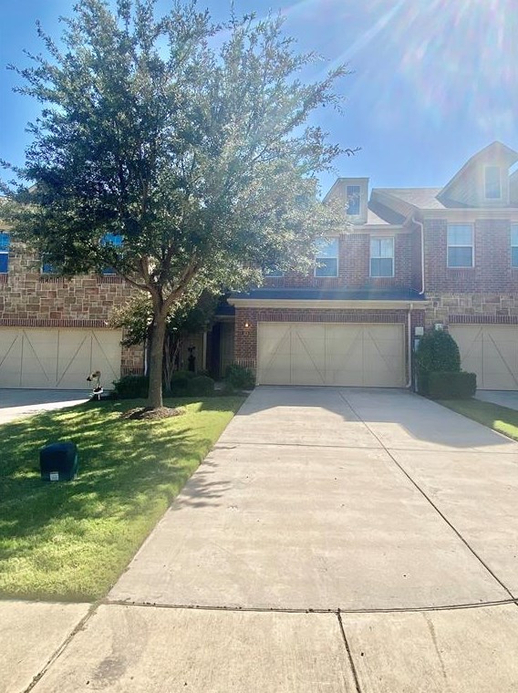 424 Hunt Dr, Lewisville, TX 75067