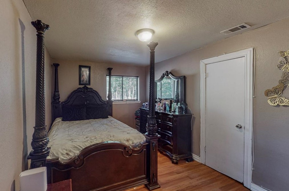 11513 Oak Tree Rd, Mesquite TX exterior