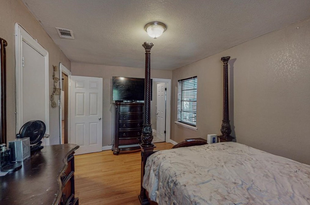 11513 Oak Tree Rd, Mesquite TX exterior