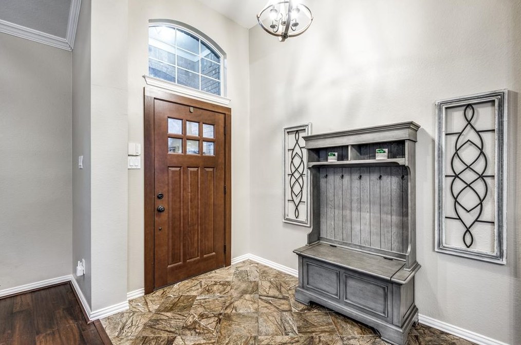 3809 Waterford Dr, Addison TX  75001-7955 exterior