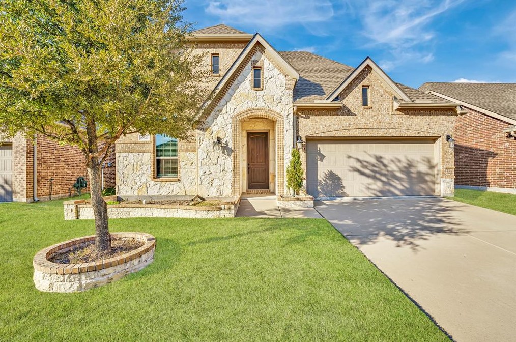 10620 Troutt Dr, Mckinney TX  75072-3415 exterior
