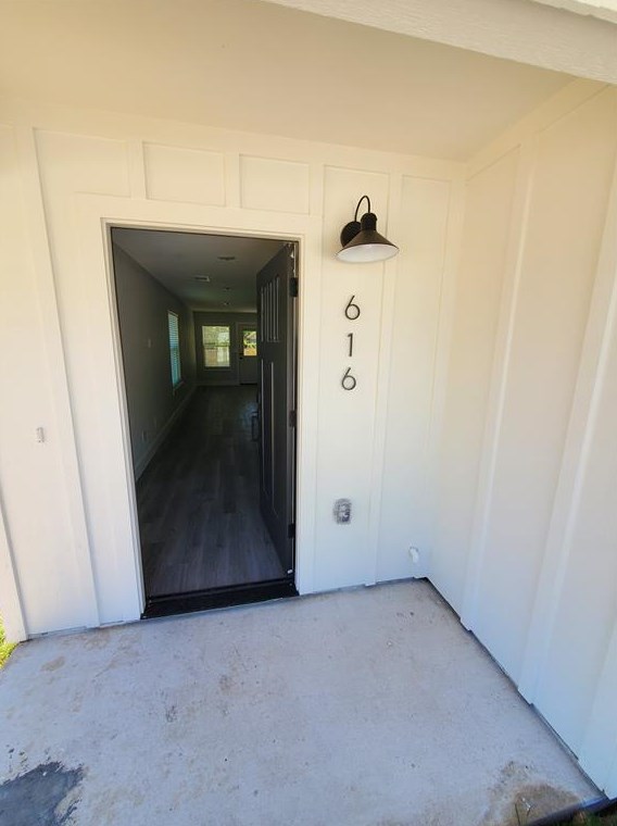 616 E 3rd St, Bonham, TX 75418