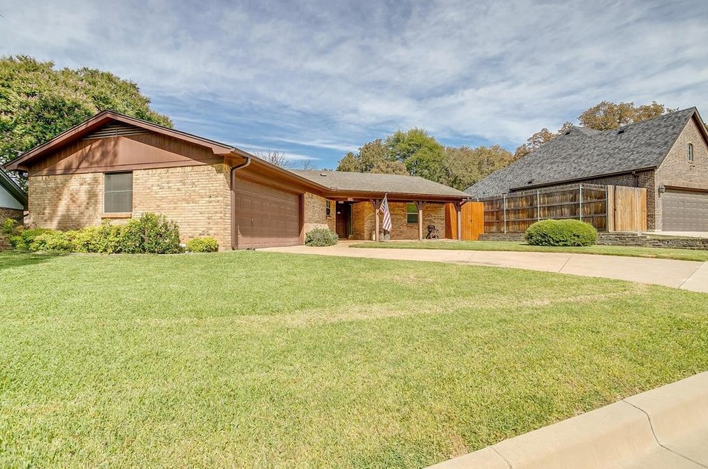 6725 Starnes Rd, North Richland Hills, TX 76182