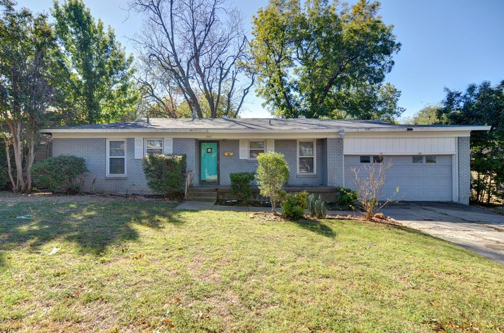 3367 Binyon Ave, Fort Worth, TX 76133