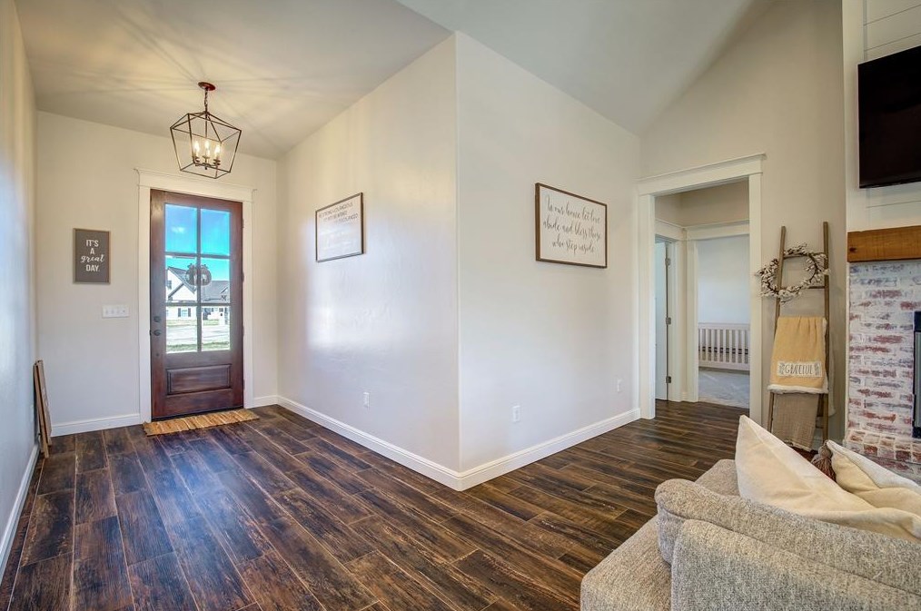 404 Cody Circle N, Sulphur Springs, TX 75482