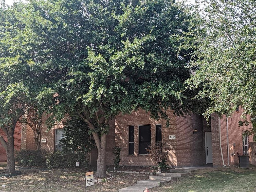 5427 Prairie Ln, Grand Prairie, TX 75052-0615