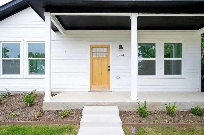 1224 Bessie St, Fort Worth, TX 76104