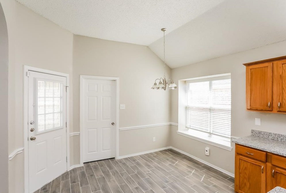 2105 Crawford Dr, Mesquite TX  75149-7629 exterior