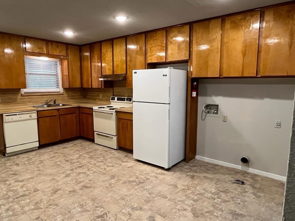 509 S Beverly St #1, Crowley, TX 76036