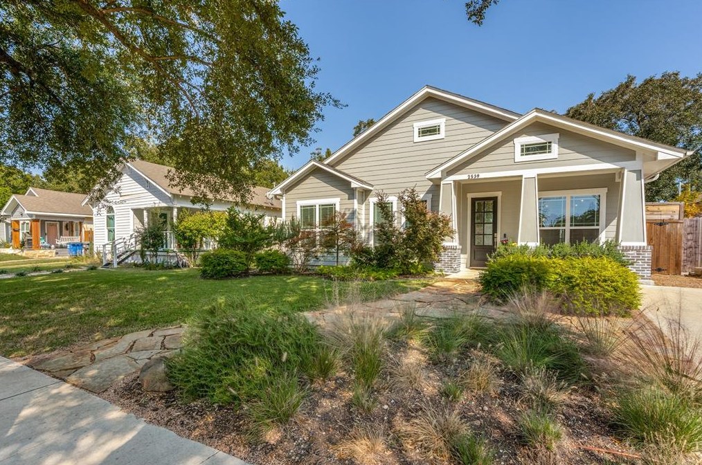 2539 Catherine St, Dallas, TX 75211