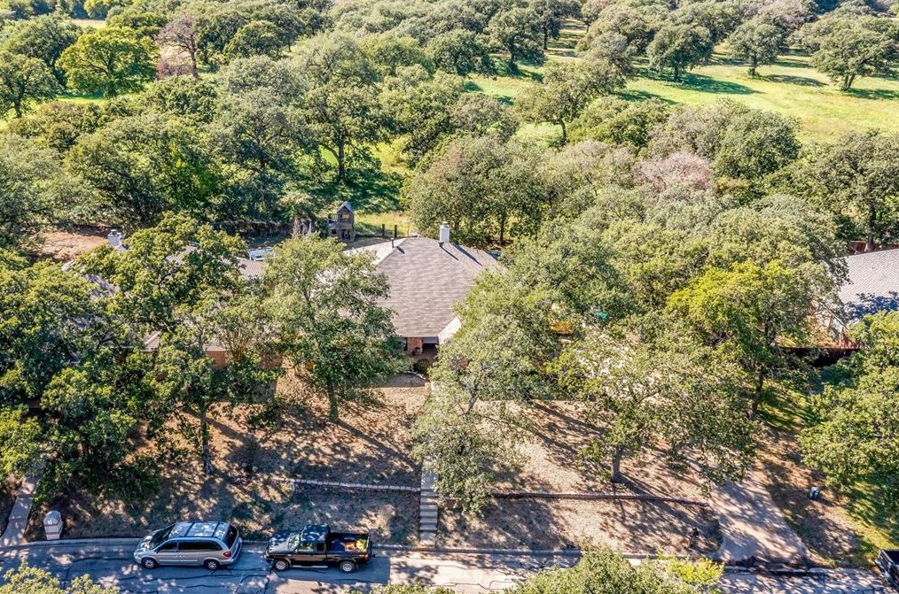 408 Baldwin Dr, Joshua, TX 76058-4748