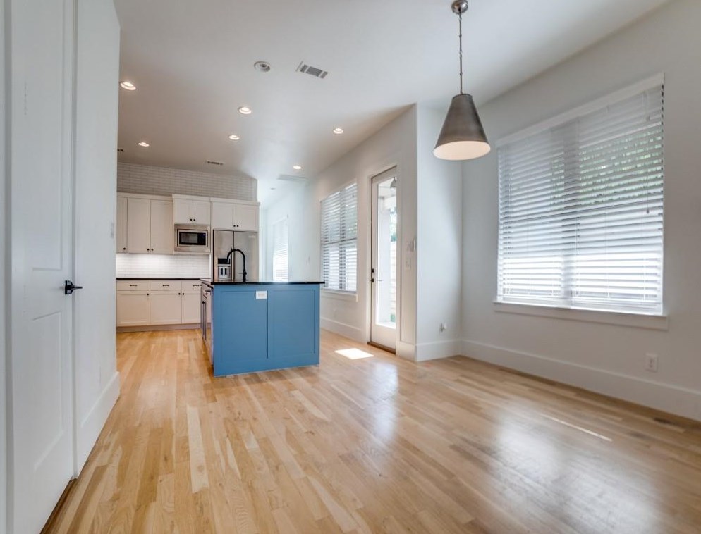 5841 Martel Ave, Dallas TX  75206-5779 exterior