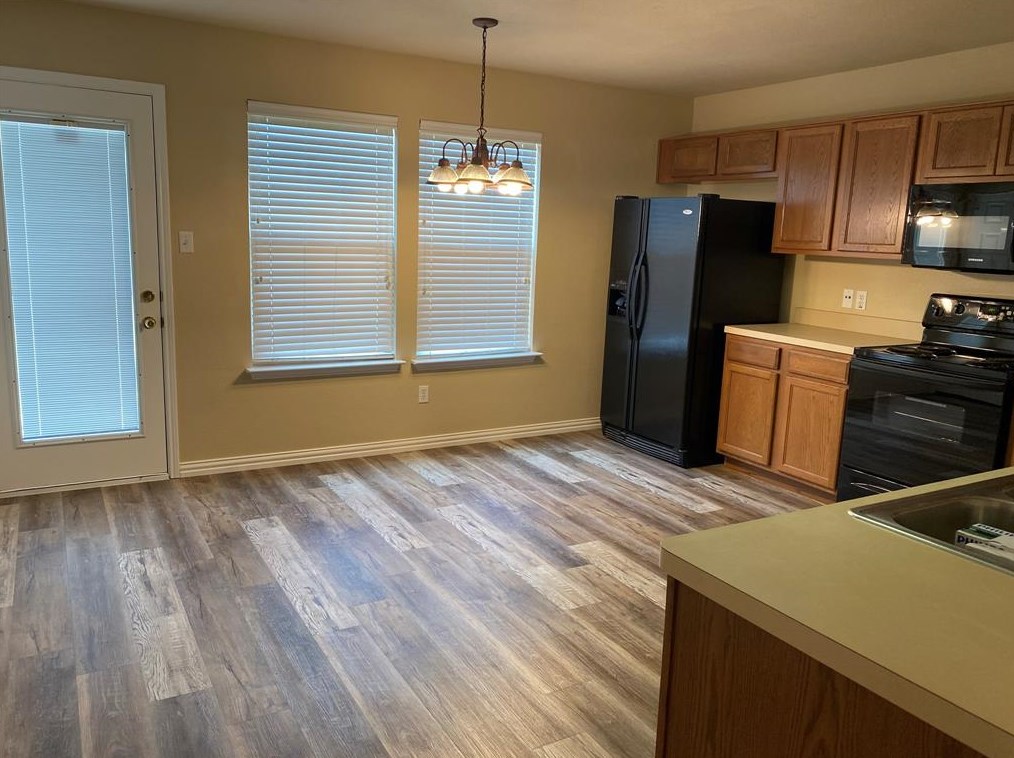 7224 Irish Valley Trl, Fort Worth TX  76123-2887 exterior