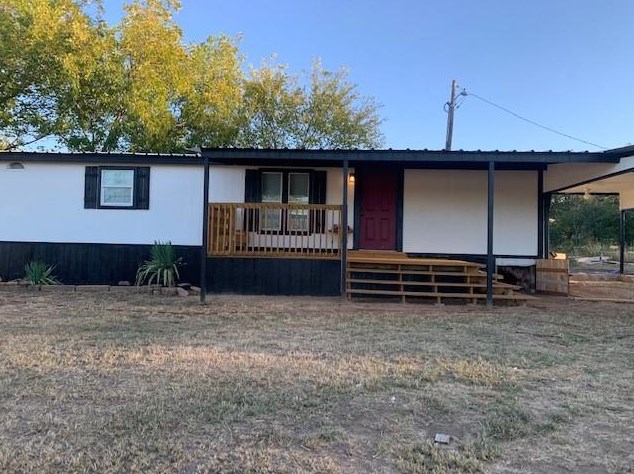 120 Overland Ct, Azle, TX 76020
