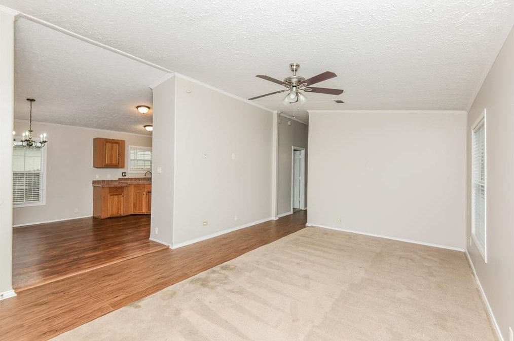 109 5 Points Rd, Waxahachie, TX 75165