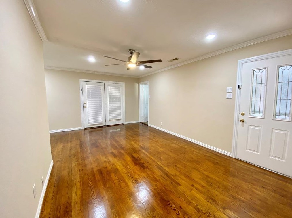 6223 Menger Ave, Dallas TX  75227-6231 exterior