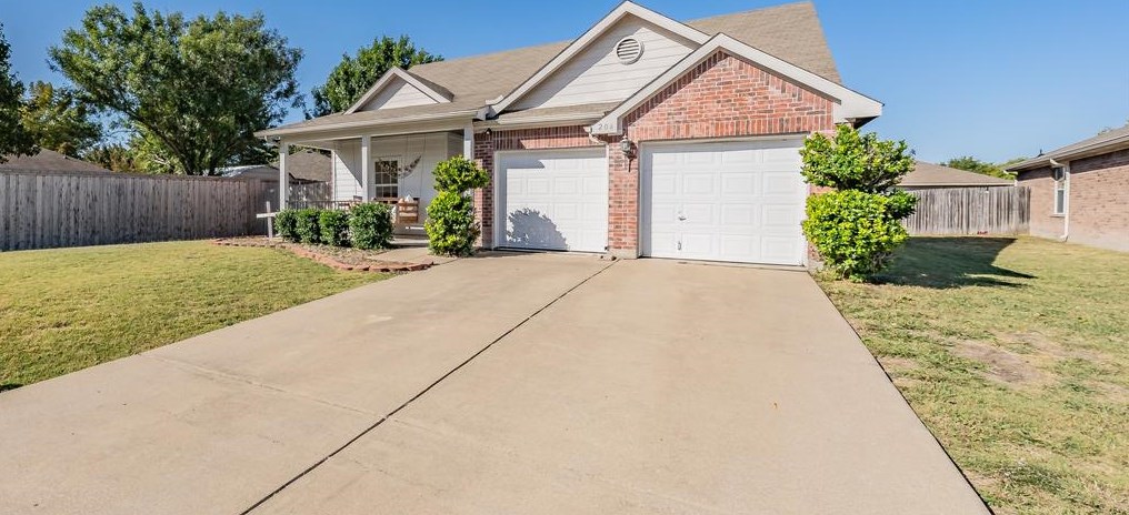 206 Chestnut St, Forney, TX 75126-9506
