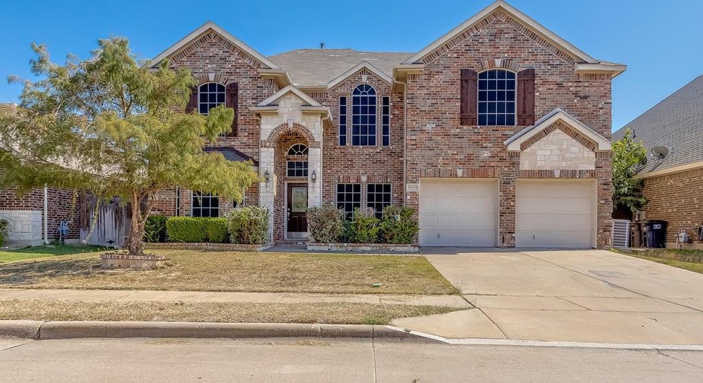 5013 Sunwood Cir, Fort Worth, TX 76123