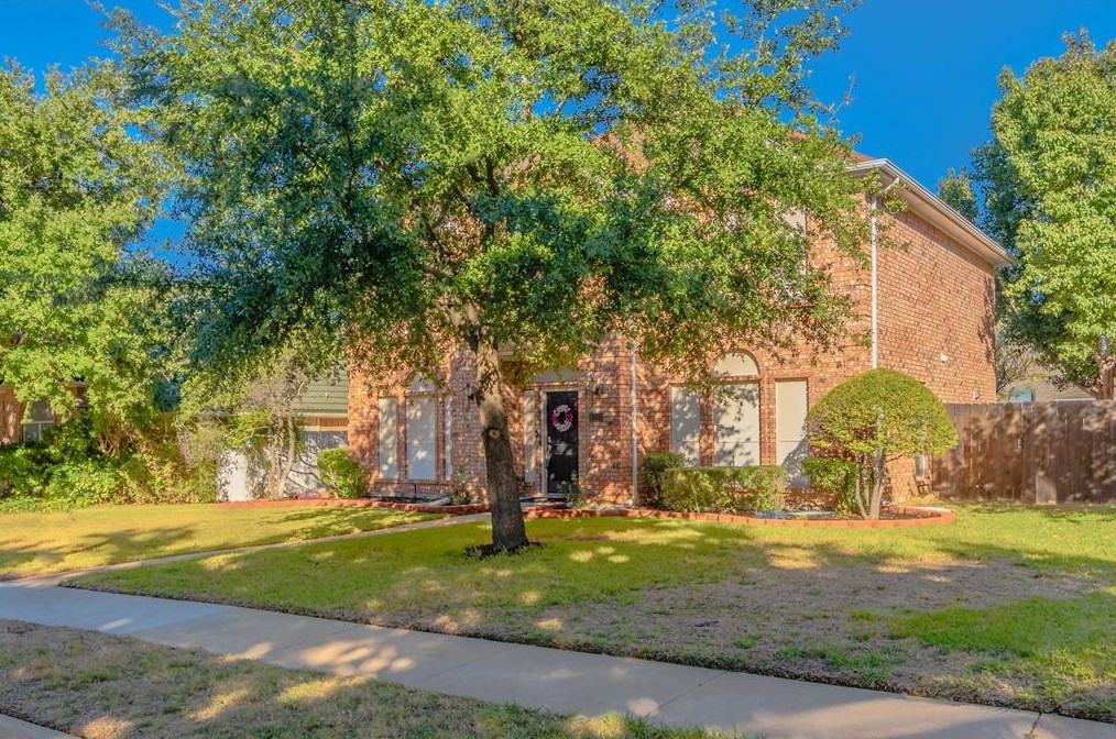 4210 Oak Mount Dr, Carrollton, TX 75010
