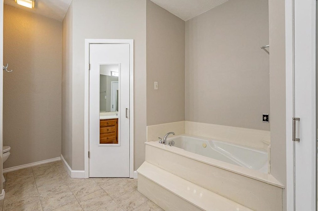 7214 Alissa Dr, Rowlett TX 75089-3788 exterior