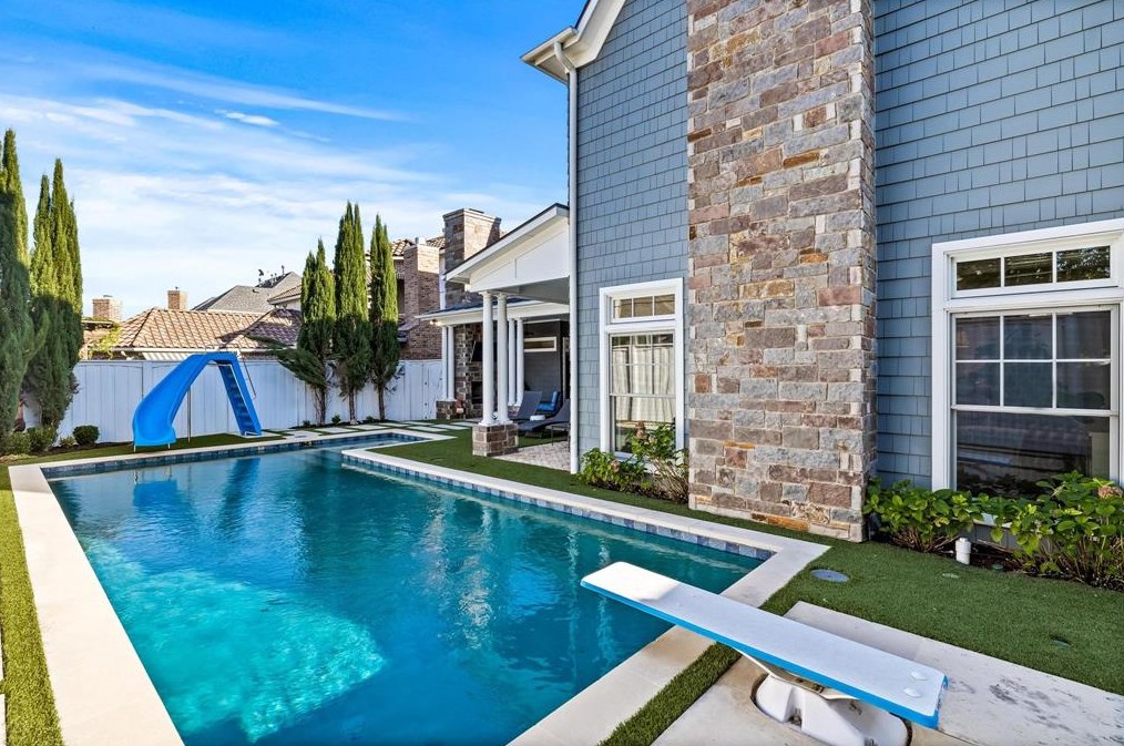 6713 Vanderbilt Ave, Dallas TX  75206-6136 exterior