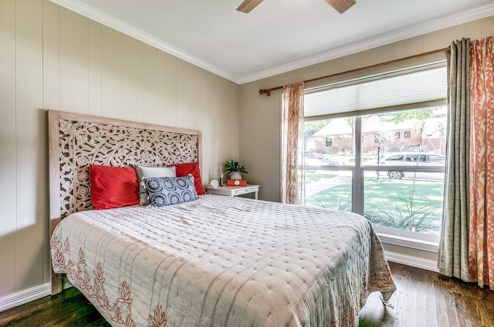 9619 Mossridge Dr, Dallas TX  75238-2538 exterior