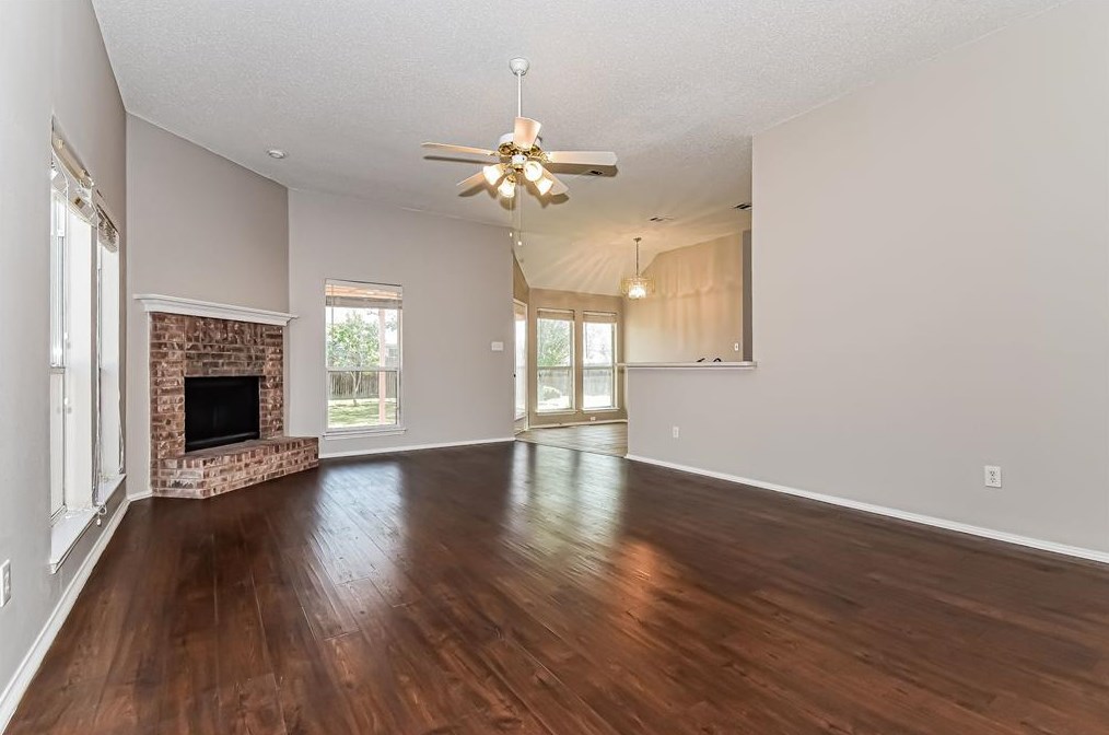 1900 Glen Meadow Dr, Royse City TX  75189-6049 exterior