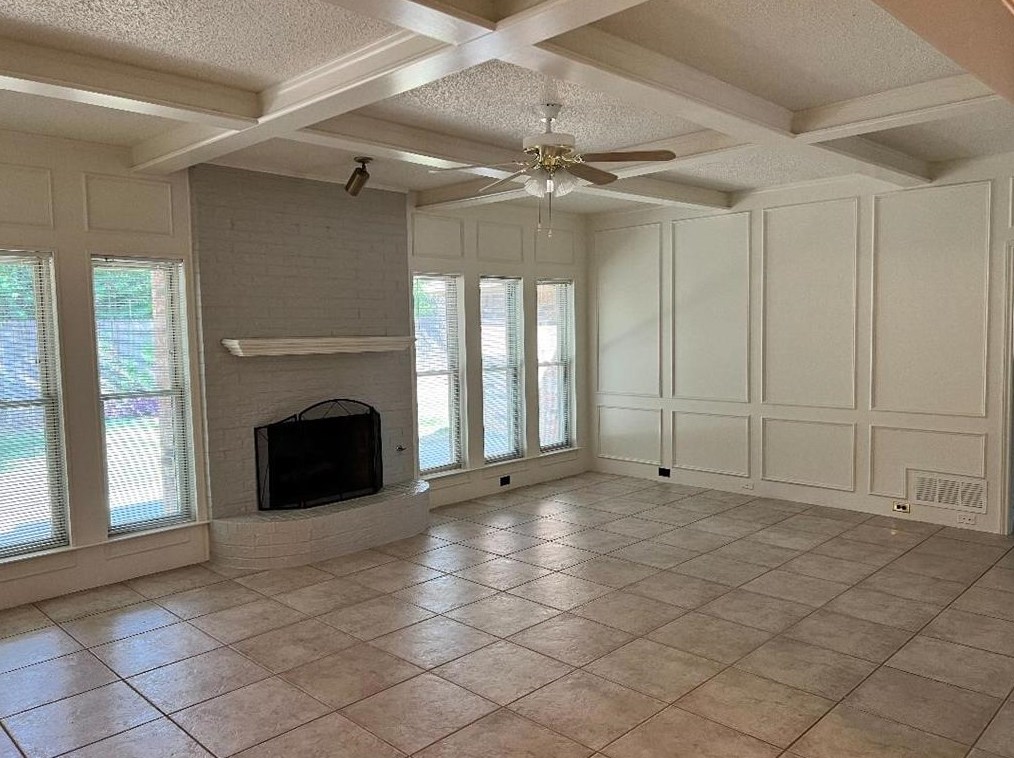 2224 Oak Bluff Dr, Lewisville, TX 75028