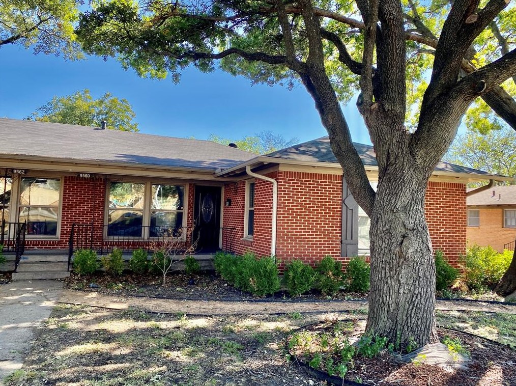 9560 Mercer Dr, Dallas, TX 75228