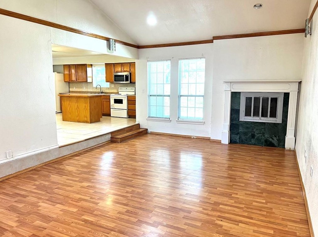 6704 Spoonwood Ln, Fort Worth, TX 76137
