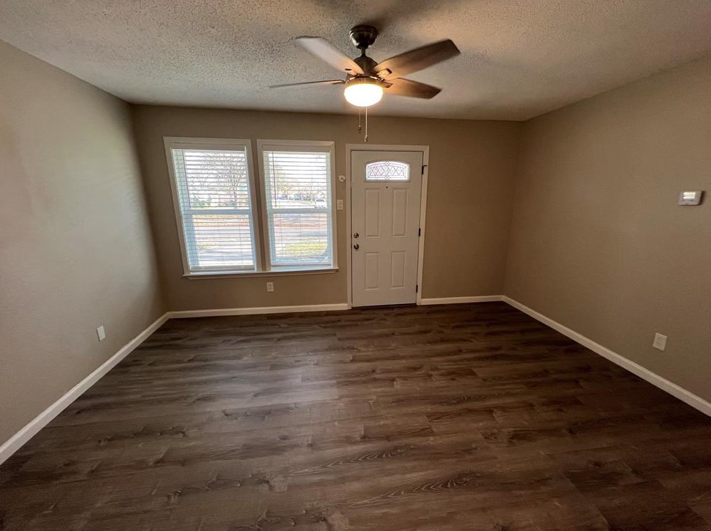 1125 Rancho Dr, Mesquite, TX 75149