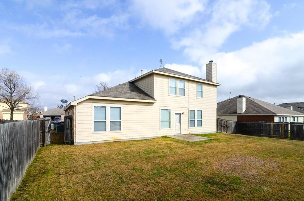 2022 Northridge Dr, Forney TX  75126-6592 exterior