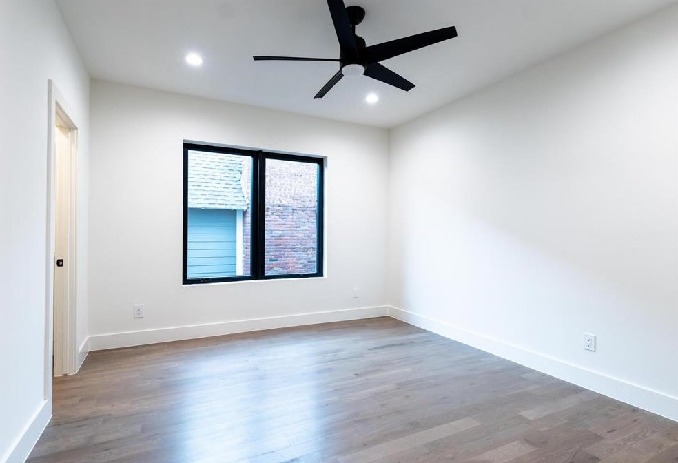 6230 Kenwood Ave, Dallas TX 75206-5515 exterior