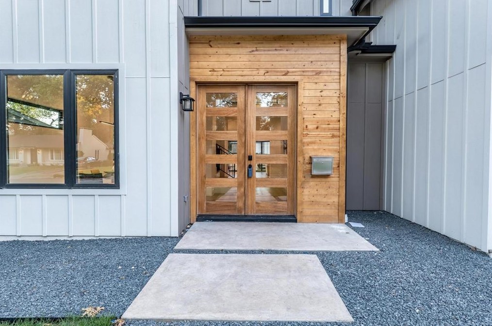 6230 Kenwood Ave, Dallas TX 75206-5515 exterior