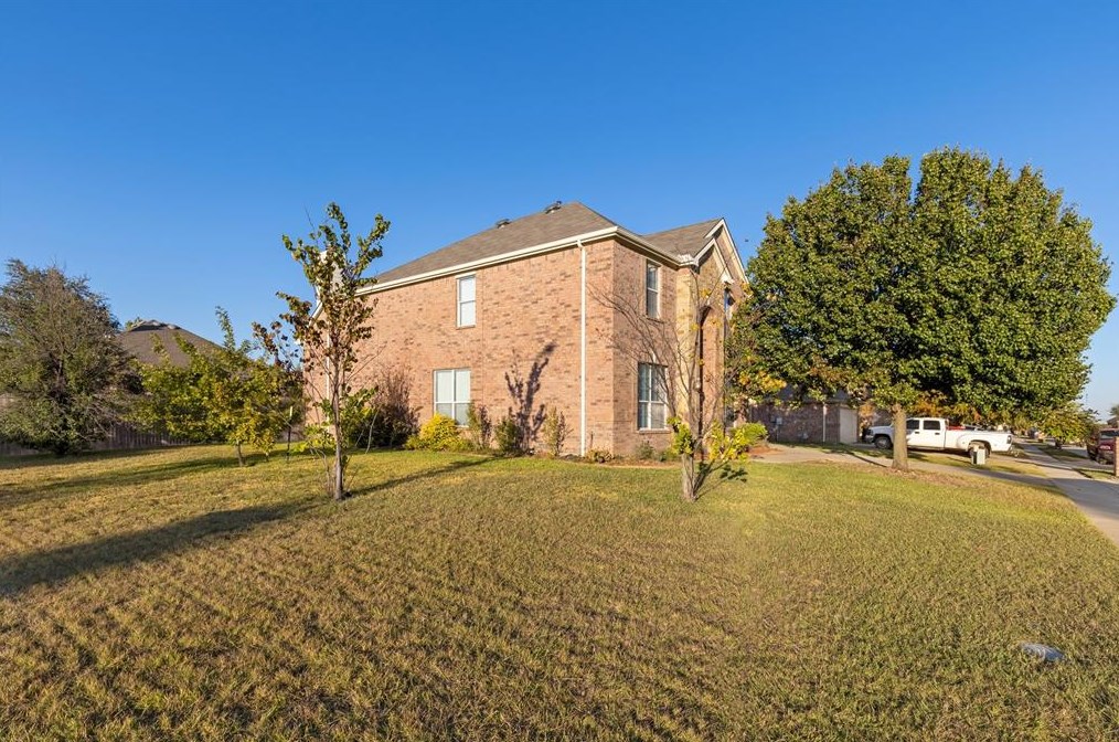 1140 Bridle Latch Dr, Haslet TX  76052-5807 exterior